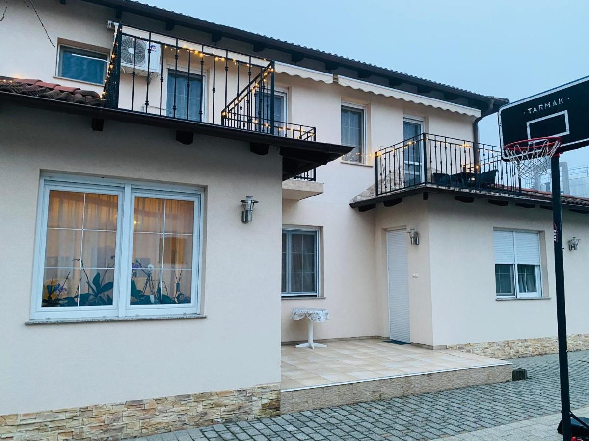 Aura Apartman Hajdúszoboszló Zewnętrze zdjęcie