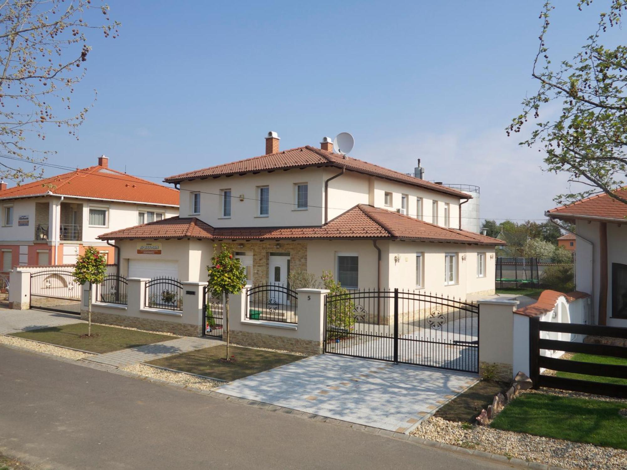 Aura Apartman Hajdúszoboszló Pokój zdjęcie