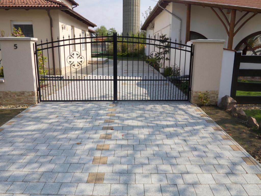 Aura Apartman Hajdúszoboszló Zewnętrze zdjęcie